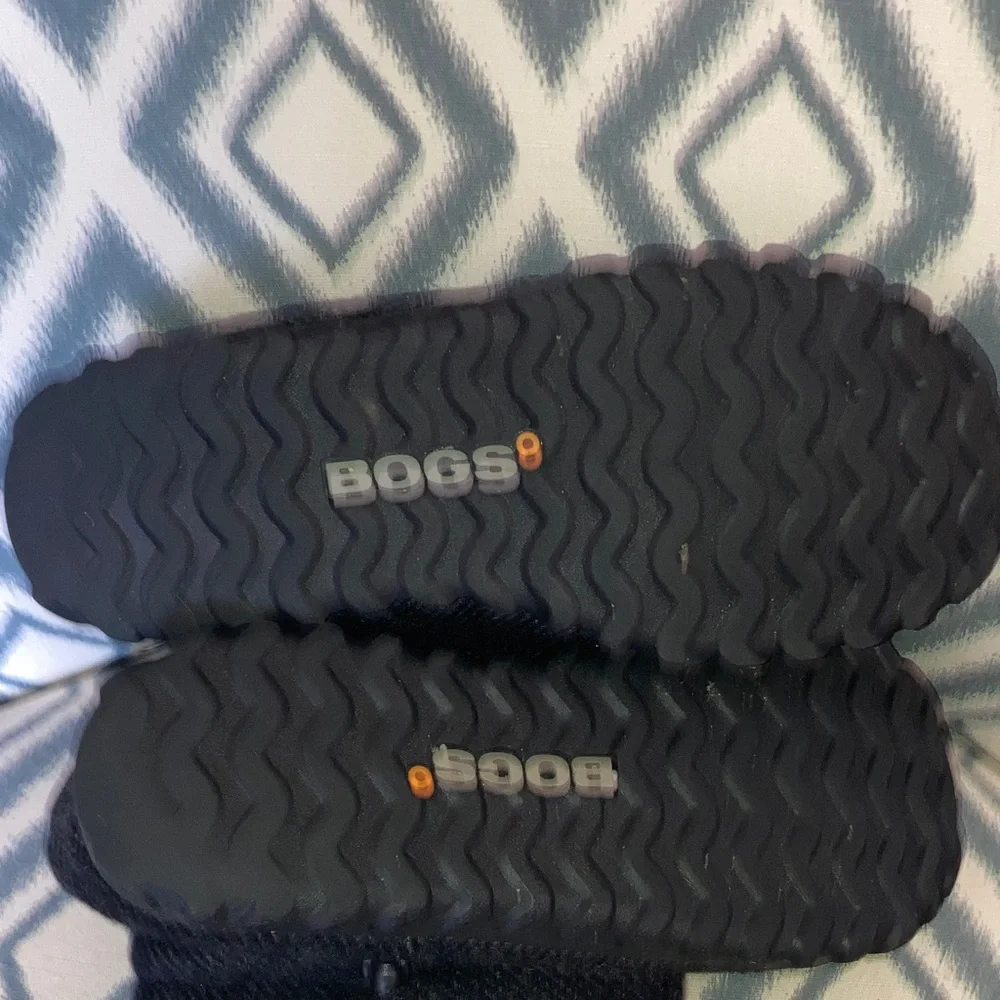 Bogs Black Boots‎ 9